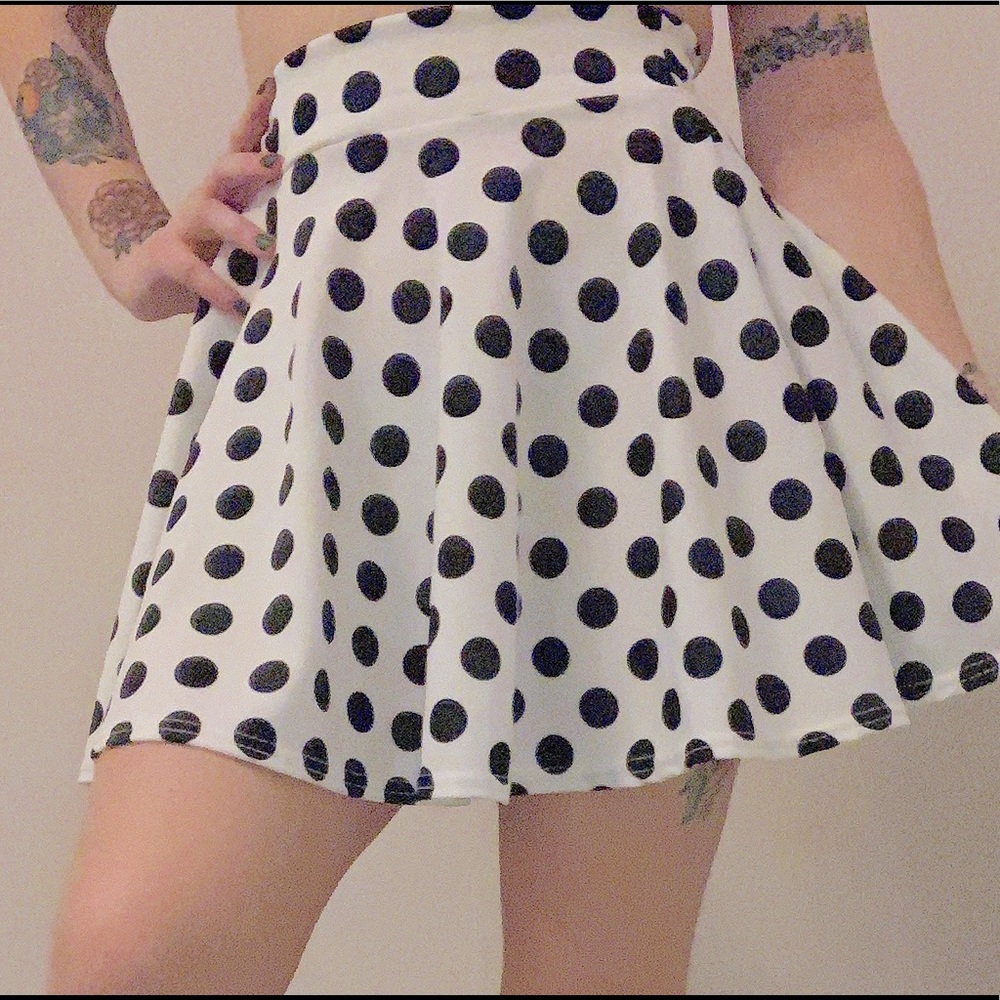 black & white polka dotted skater skirt